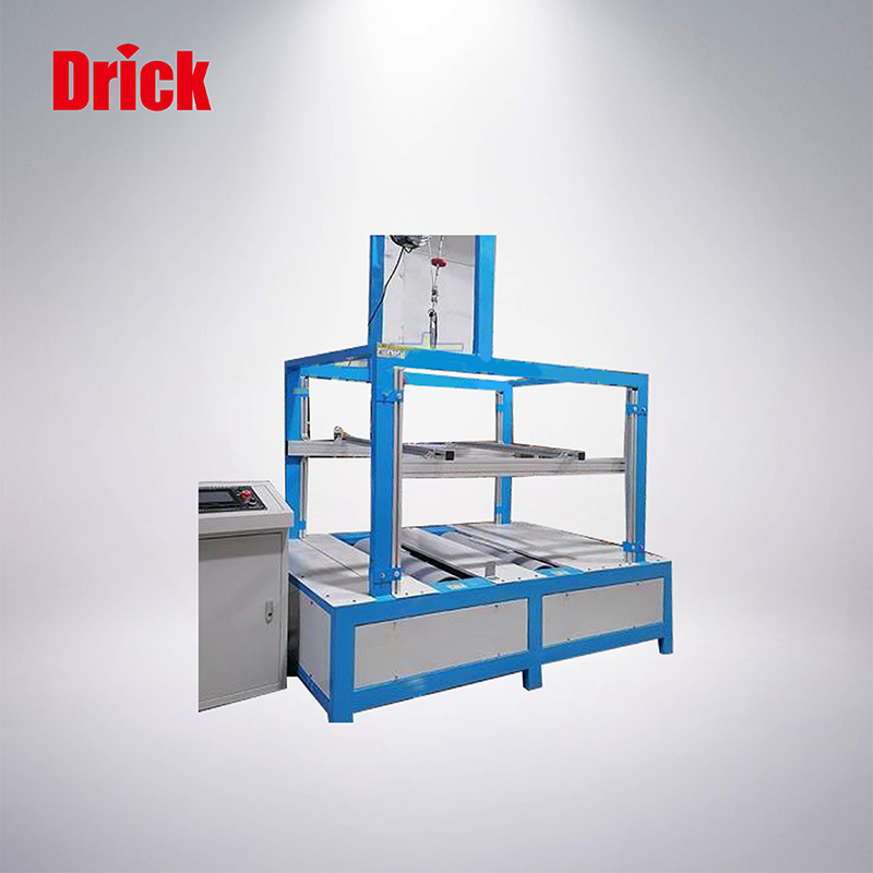 24 輪椅跌落試驗台.jpg